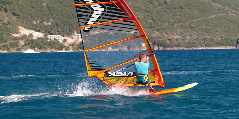 Windsurf-Speed-Blur-1-800.jpg